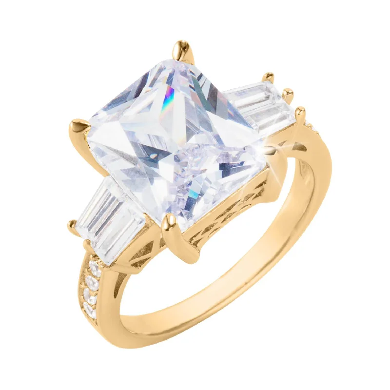Diamond - Encrusted Women's Rings for Special Occasions in 18K GoldSophia Ladies Ring