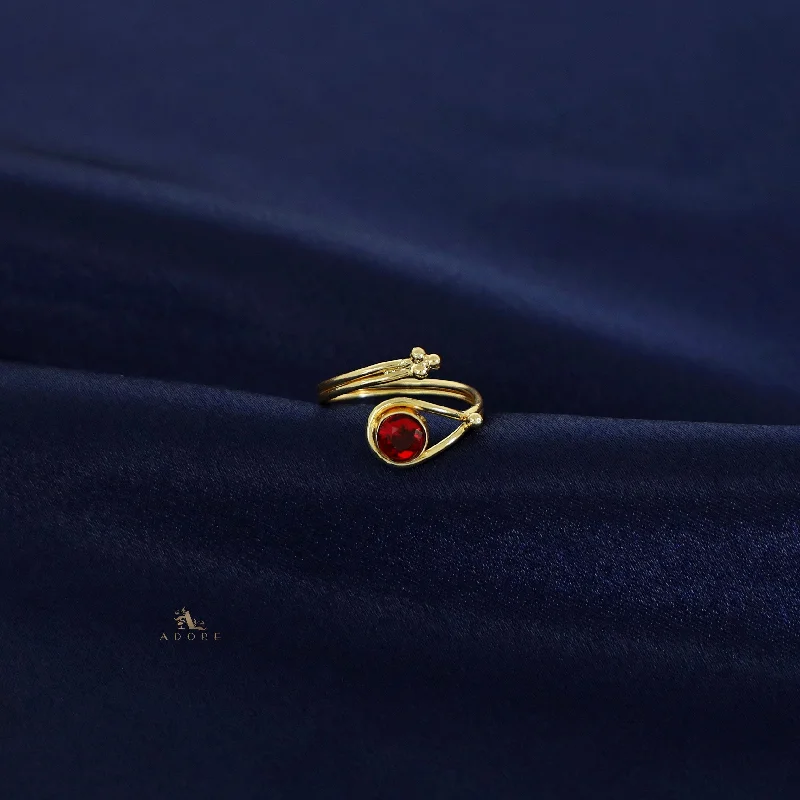 Sapphire - studded double finger rings in a classic designGolden Swirl Glossy Round Ring
