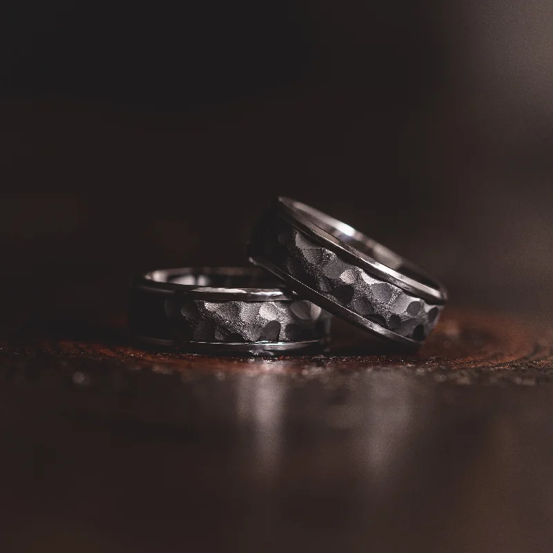 Men's glow - in - the - dark rings for a fun effect"Hades" Black Zirconium x Black Tungsten- 8mm